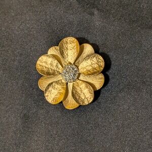 Premier Designs Jewelry Gold Tone Brooch Pin Pendant Flower Shape Rhinestones